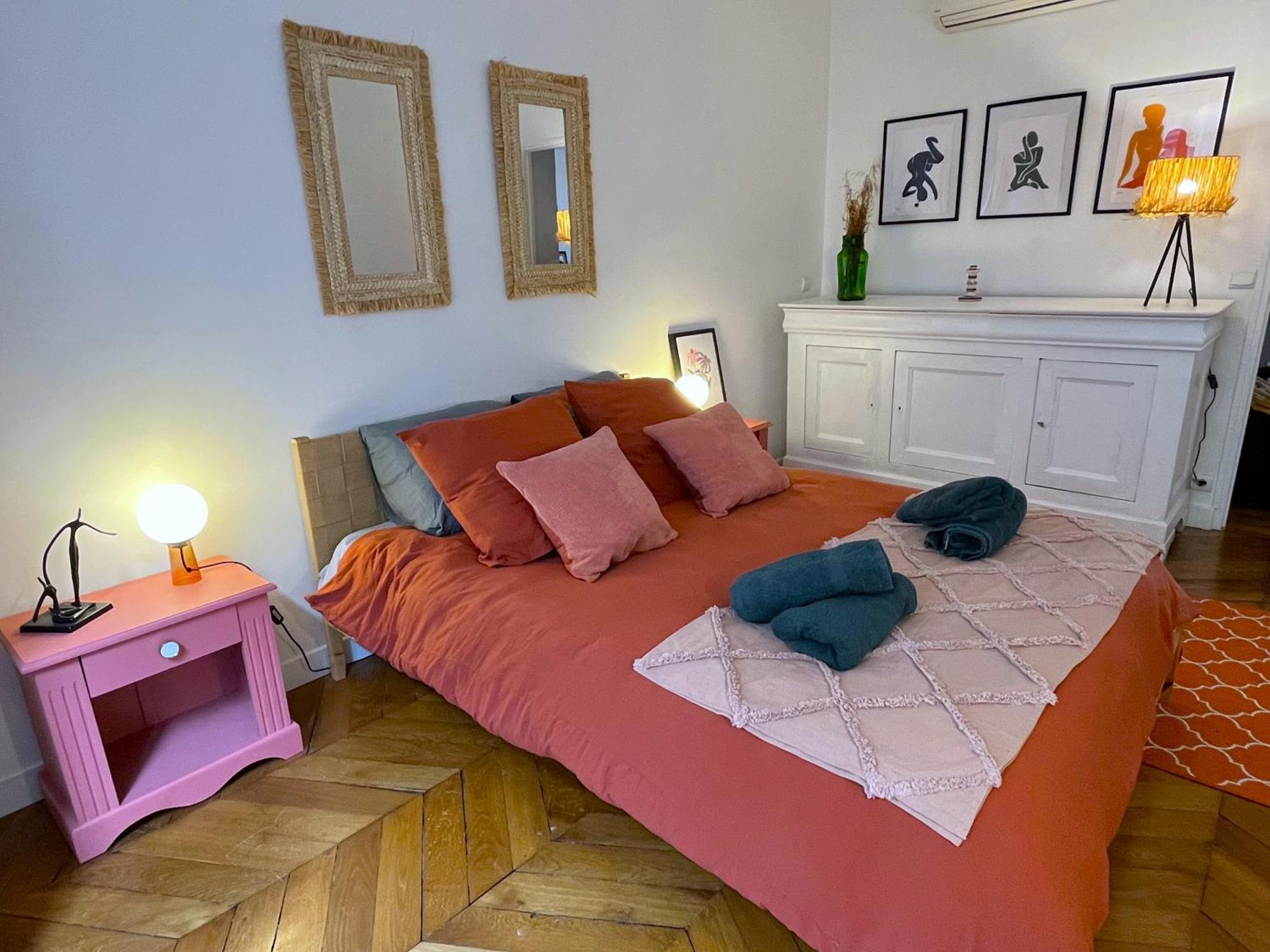Lovely Haussmannian Flat In Montparnasse Paris Exterior foto